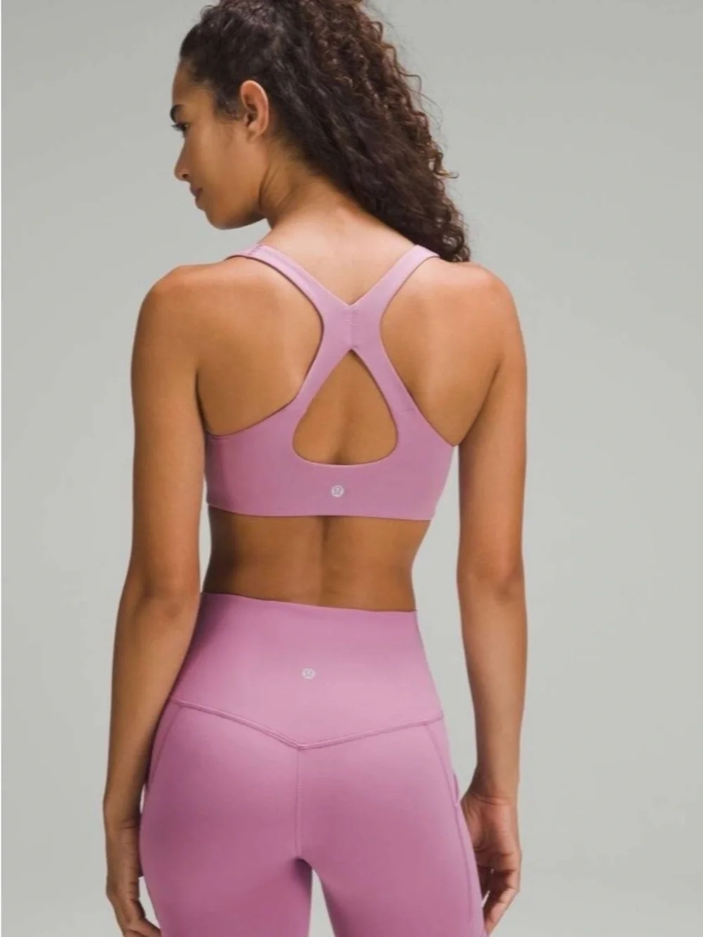 Lululemon smoothcover yoga bra size 6